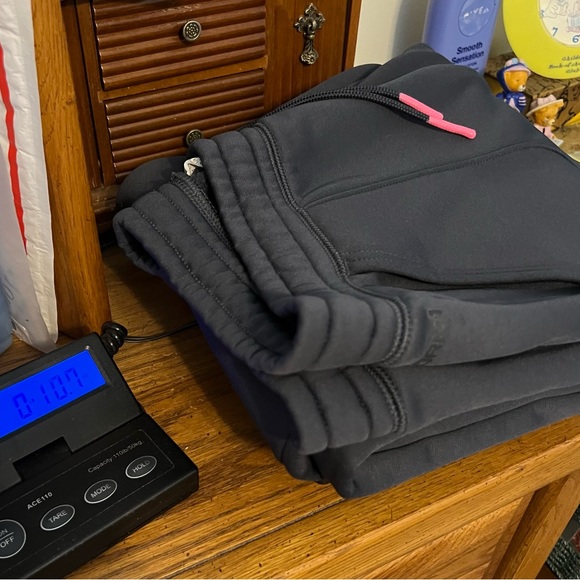 Under Armour Cold Gear Sweatpants Youth XL Dark Gray Pink Straight Leg - Picture 14 of 14